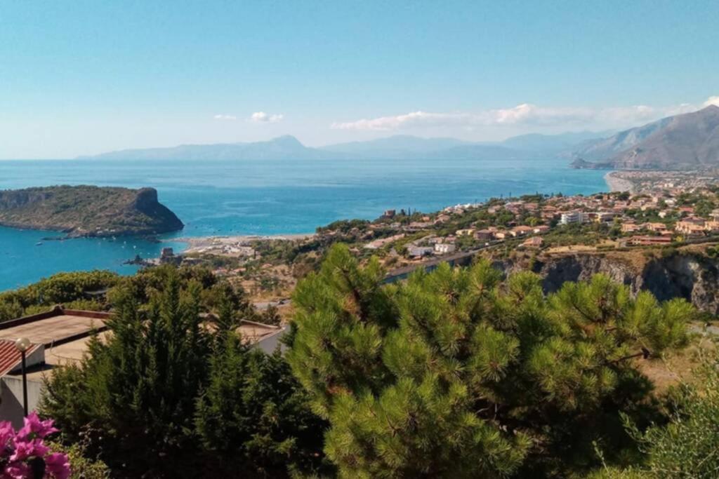 Piccola Casa Con Vista Mare Al Villaggio Del Bridge San Nicola Arcella Cs Zewnętrze zdjęcie