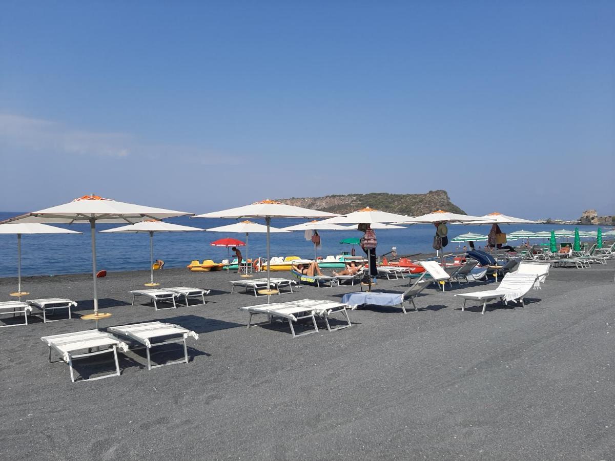 Piccola Casa Con Vista Mare Al Villaggio Del Bridge San Nicola Arcella Cs Zewnętrze zdjęcie